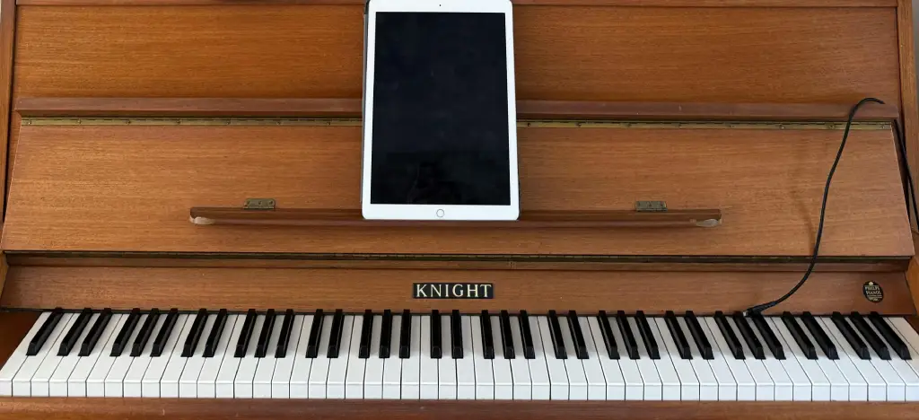 should you learn piano with apps?