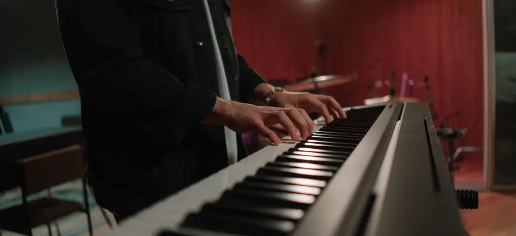 So, can you really learn piano with an app_.webp