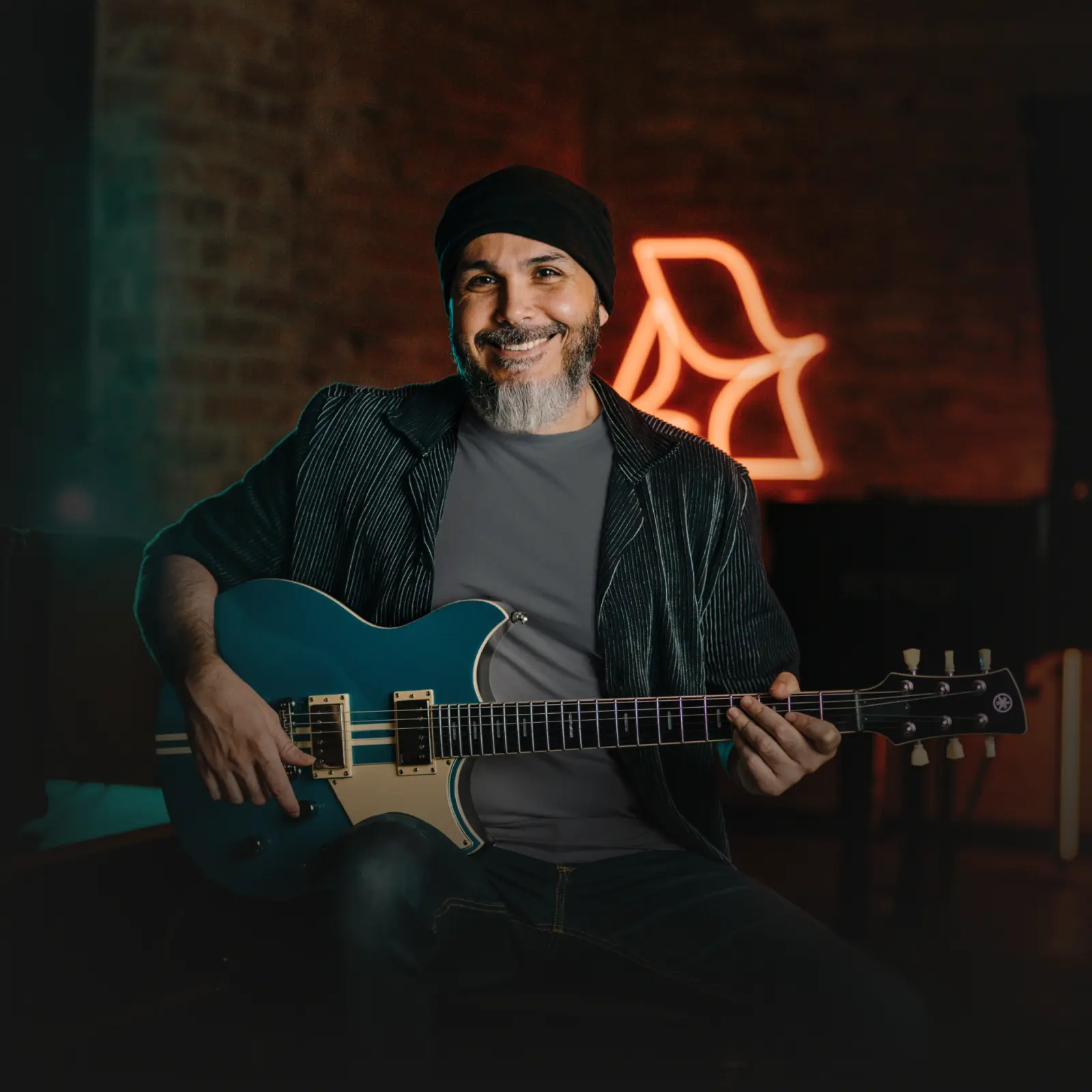 Free Guitar Tuner ArtMaster